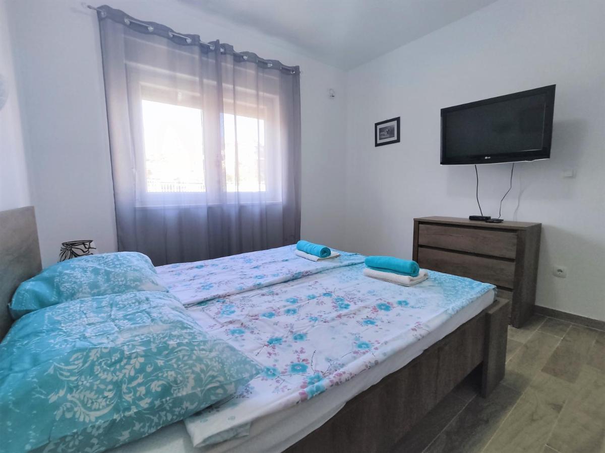Sunny Attic Apartment With Balcony & Modern City Apartment With Outdoor Area, No Balcony Traù Esterno foto