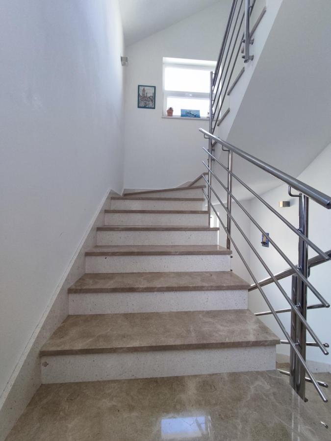 Sunny Attic Apartment With Balcony & Modern City Apartment With Outdoor Area, No Balcony Traù Esterno foto