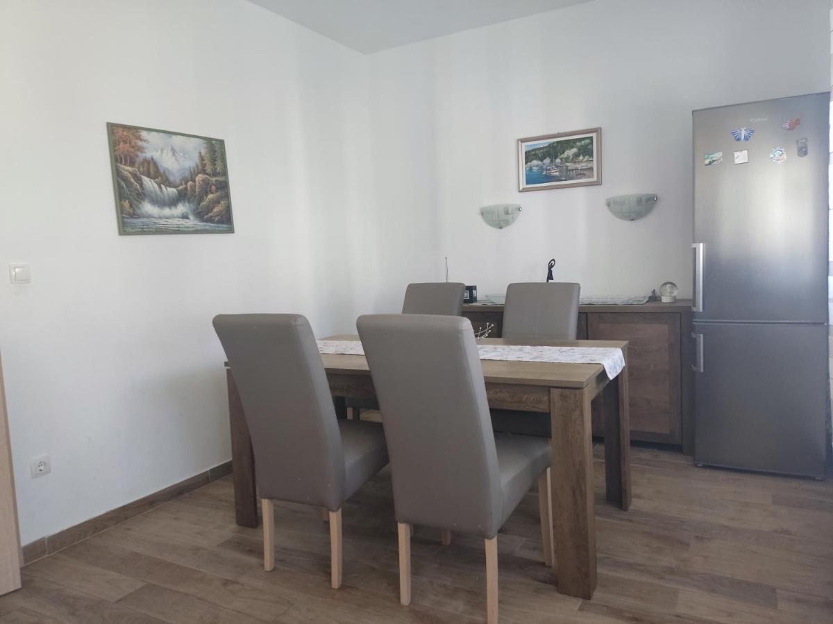 Sunny Attic Apartment With Balcony & Modern City Apartment With Outdoor Area, No Balcony Traù Esterno foto