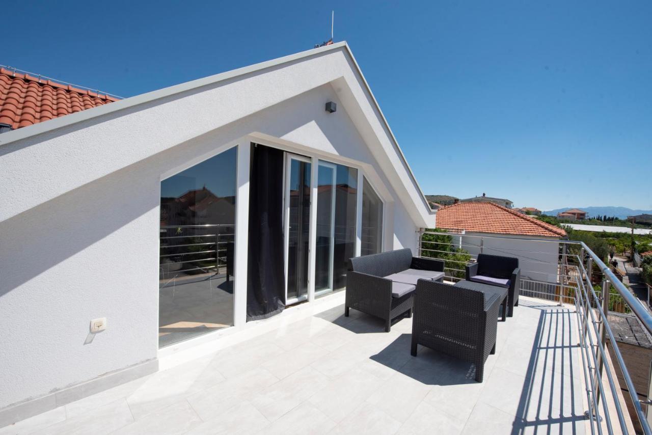 Sunny Attic Apartment With Balcony & Modern City Apartment With Outdoor Area, No Balcony Traù Esterno foto