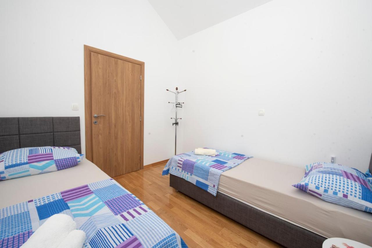Sunny Attic Apartment With Balcony & Modern City Apartment With Outdoor Area, No Balcony Traù Esterno foto