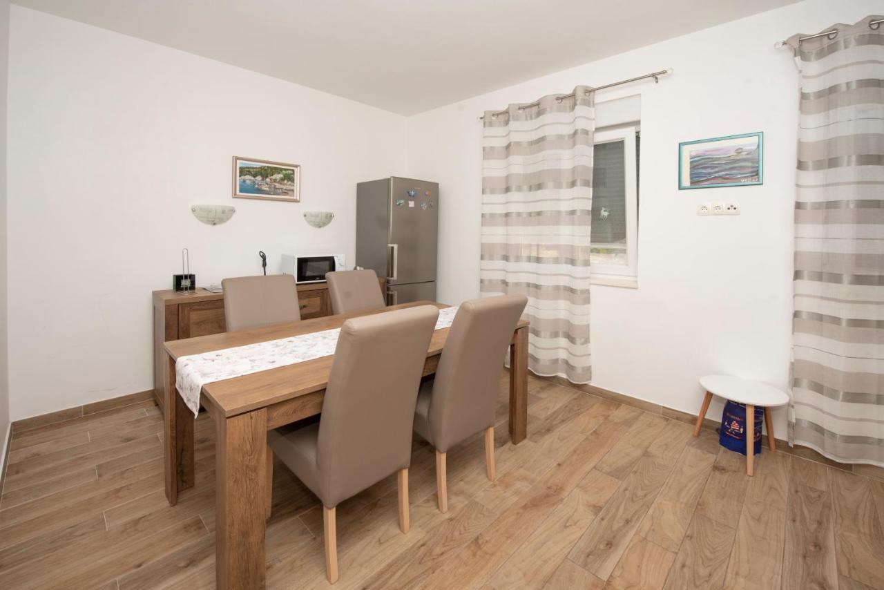 Sunny Attic Apartment With Balcony & Modern City Apartment With Outdoor Area, No Balcony Traù Esterno foto