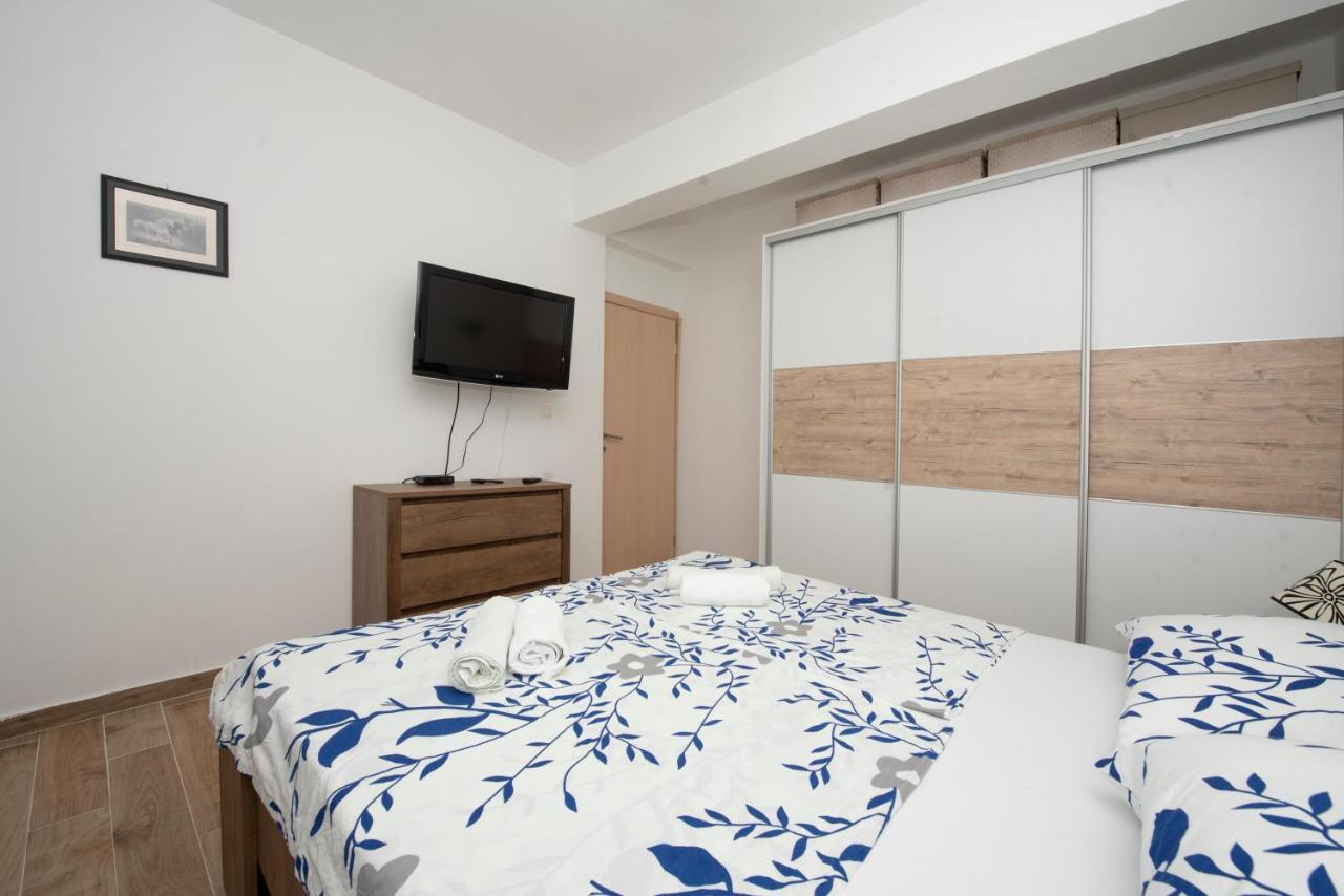 Sunny Attic Apartment With Balcony & Modern City Apartment With Outdoor Area, No Balcony Traù Esterno foto