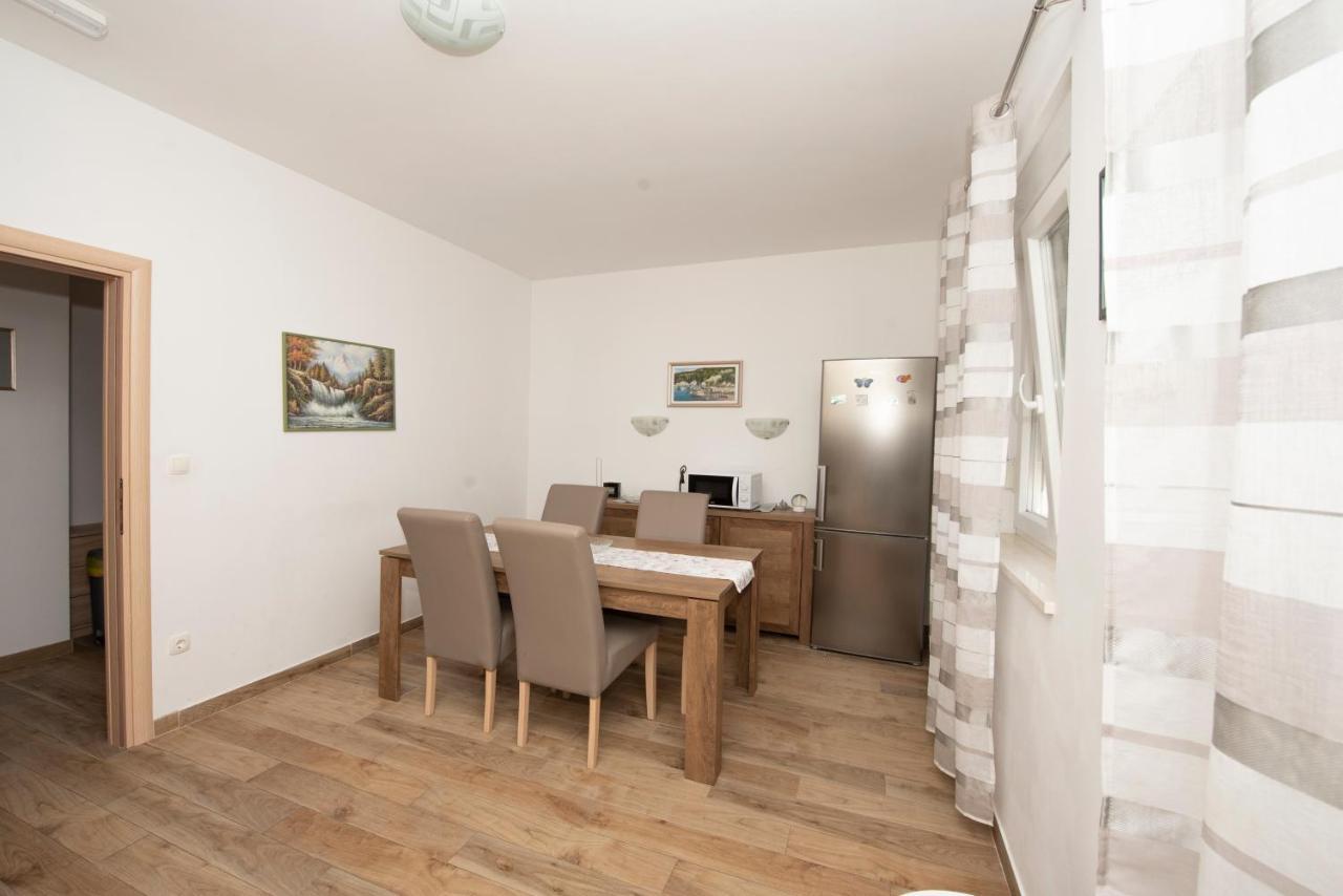Sunny Attic Apartment With Balcony & Modern City Apartment With Outdoor Area, No Balcony Traù Esterno foto