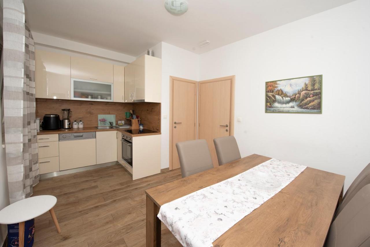 Sunny Attic Apartment With Balcony & Modern City Apartment With Outdoor Area, No Balcony Traù Esterno foto